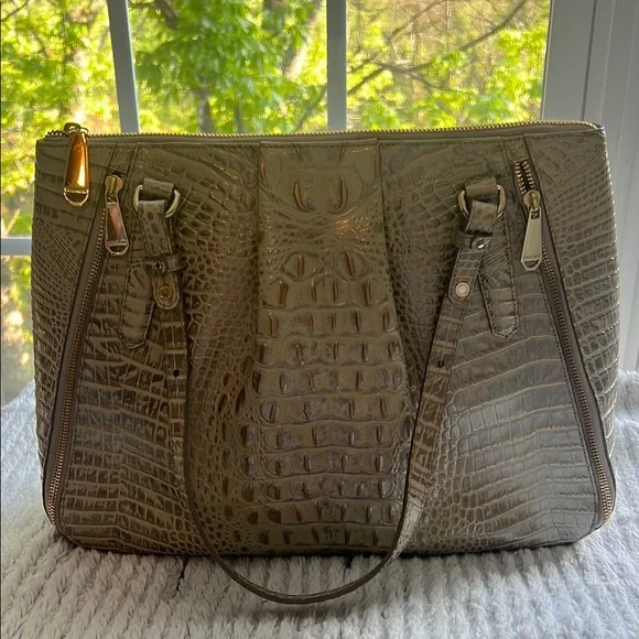 Brahmin Melbourne, Tan Crocodile Embossed Leather Shoulder Bag - Picture 3 of 12